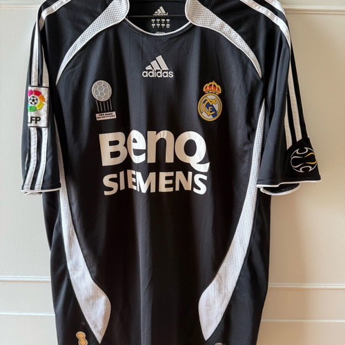 Real Madrid Beckham 3rd Jersey like new
