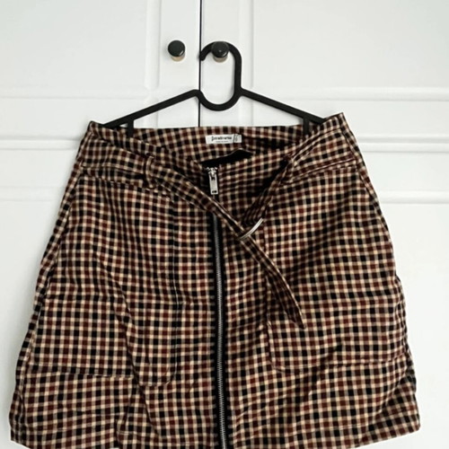 Stradivarius checked skirt new with black and brown belt