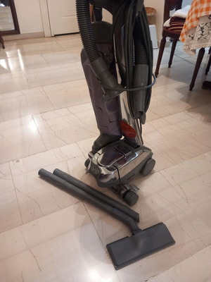Multitool carpet cleaner vacuum like new
