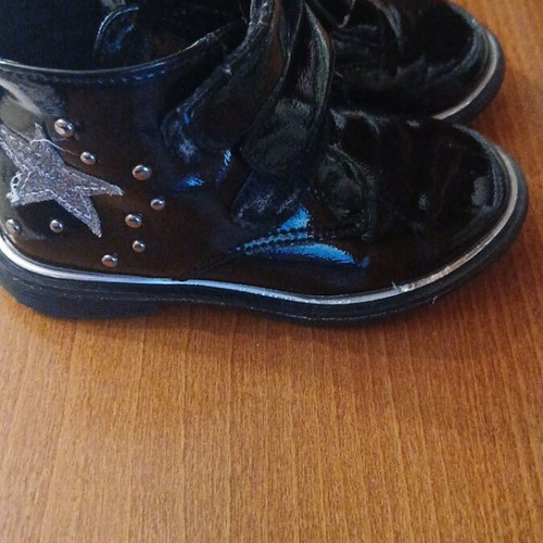 Pedika boots used, size 25