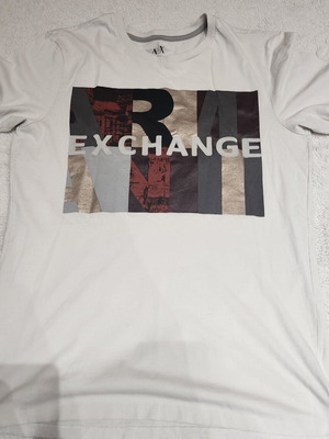 Armani Exchange T-shirt size M like new