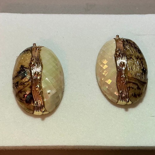 Vintage oval clip-on earrings 80's, like new, gold tone