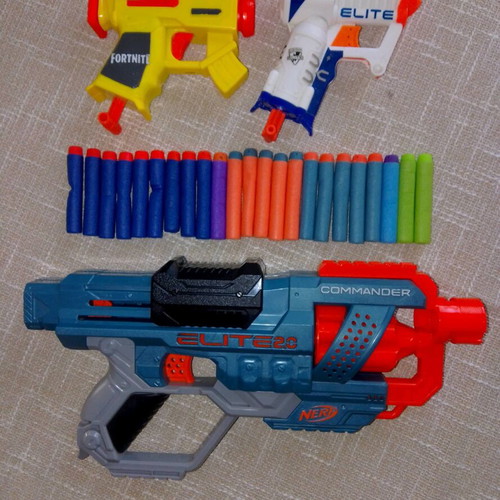 Nerf bundle like new with 3 authentic blasters and darts