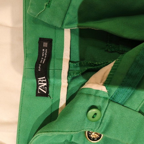 Zara green pants like new, slim ankle-length size S