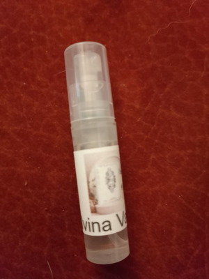 Alvina Vayana by Milestone Eau de Parfum 1.5ml like new