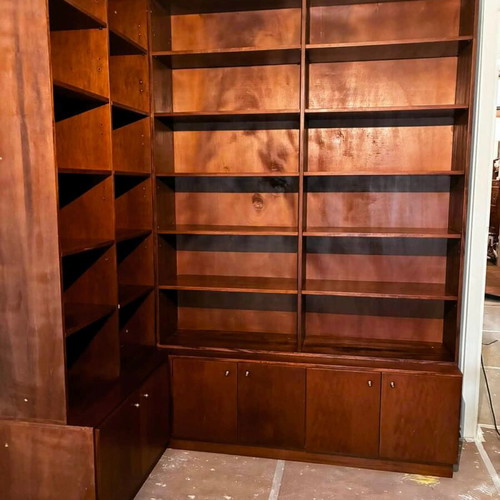 Corner bookcase, large brown wood, 24 shelves, 3 double cabinets
