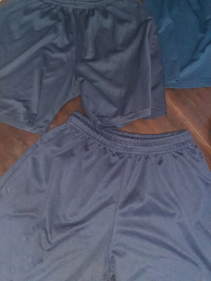 Football-style shorts pack of 5 used, sizes S-M