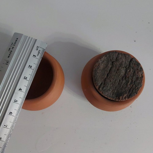 Ceramic decorative items like new with cork lid