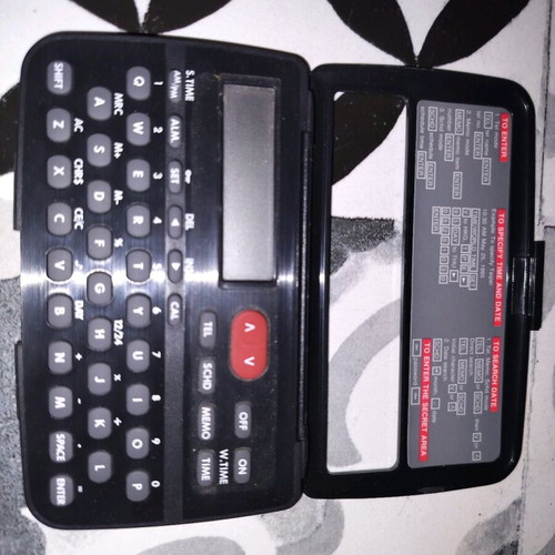 Vintage electronic organiser from the 90s like new