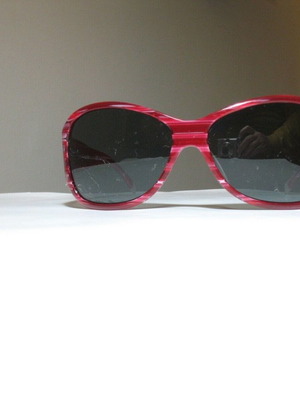 Donna Karan DKNY DY4026 sunglasses like new