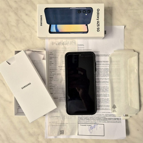 Samsung Galaxy A25 5G smartphone like new, 128GB, Android