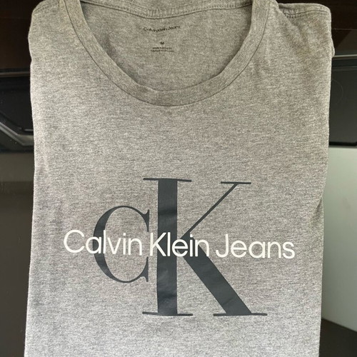 Calvin Klein t-shirt grey like new, size M