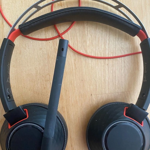 Poly C5220 headphones with mic like new, usb - jack