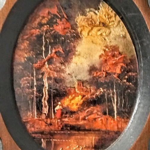 Oval miniatures like new in wooden frames