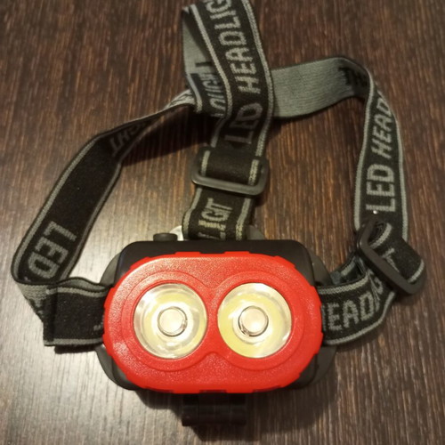Headlamp like new, operates with 3 AA batteries