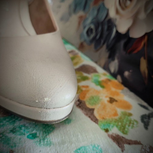 Marco Tozzi pumps used, beige ecru, 8 cm heel