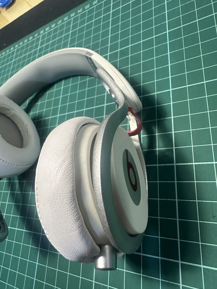Beats Mixr DJ Professional Wired… - € 70,00 - Vendora.cy