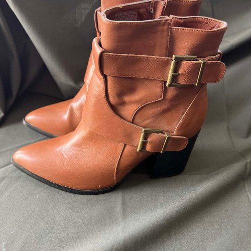 Funky Buddha brown ankle boots like new size 41 with buckles