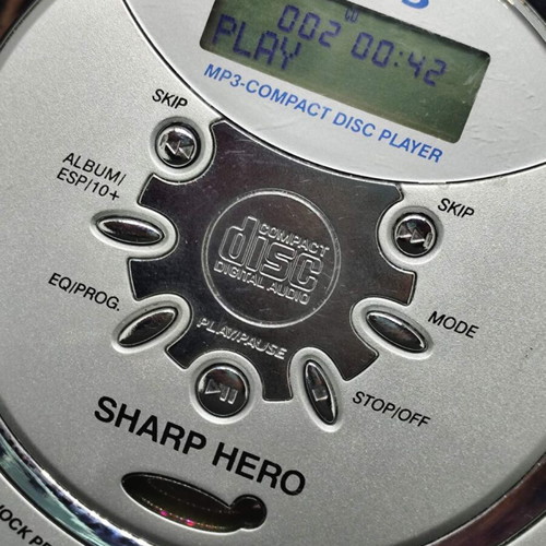 Sharp Hero CDM-23D portable MP3/CD player, vintage
