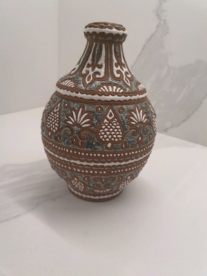 Bonis Ceramics handmade old in excellent condition