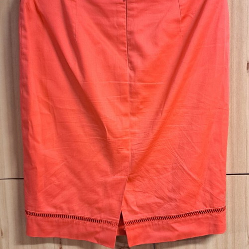 Skirt coral color with unique hem design, like new, size XXL