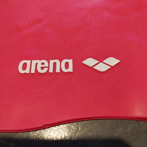 Arena swimming cap like new