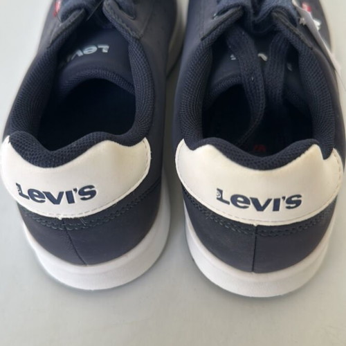 LEVI’S sneakers