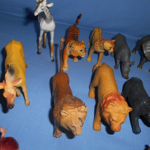 Animal figures used, set of 21 pieces