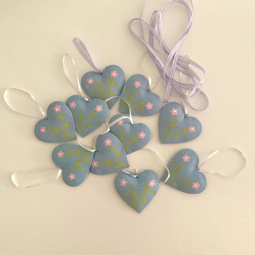 Set of 10 metal hanging heart decorations in pastel blue-lilac, like new