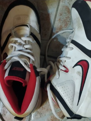 Nike basketball shoes used, white, size 36