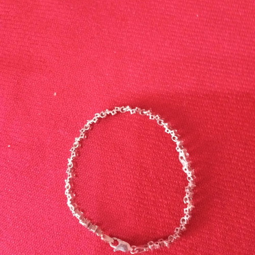 Silver bracelet like new with elegant design