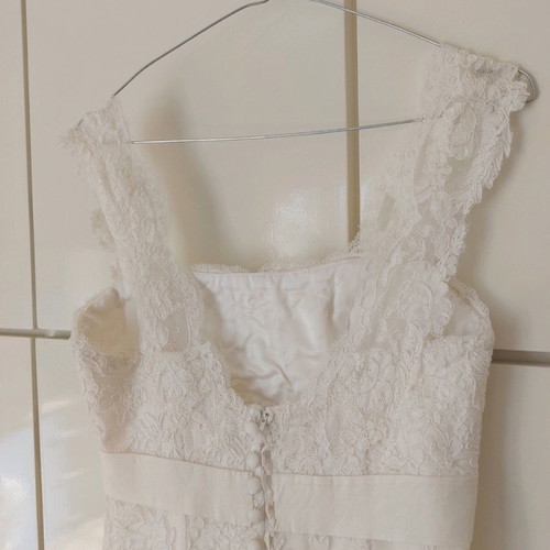 Wedding dress used, handmade with lace and tulle, size S