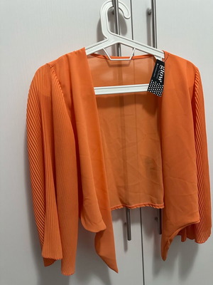 Thin blouse with bell sleeves one size