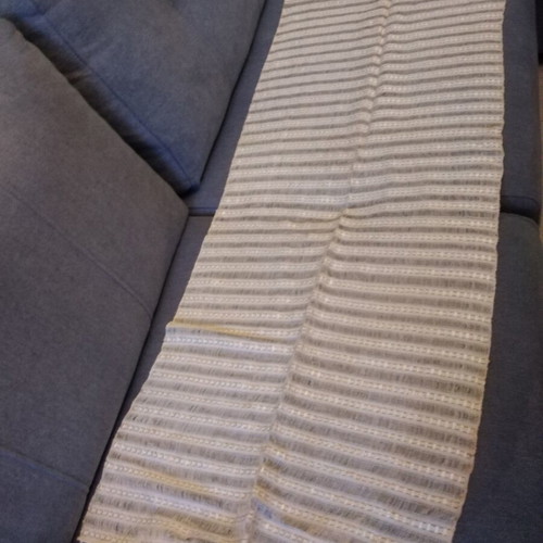 Table runner like new 1.50 x 0.50