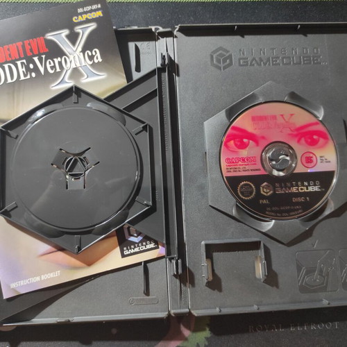 Resident Evil Code Veronica X Nintendo GameCube game like new, English version