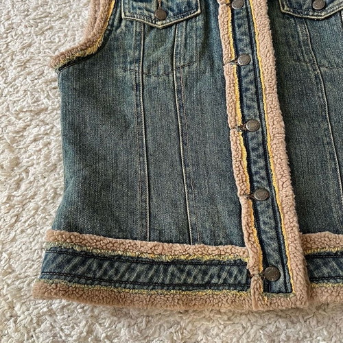 Denim vest with fleece lining new, size M