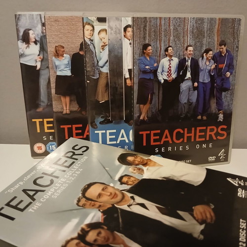 Teachers DVD The Complete TV Series 4-Disc Set like new