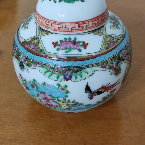 Handmade Chinese porcelain vessel like new