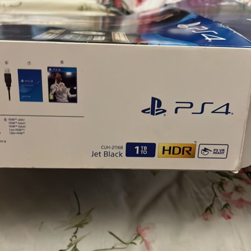 PlayStation 4 Slim 1TB FIFA 18 Bundle Empty Box like new