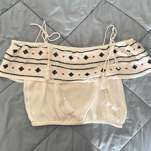 Toi&Moi top S/M like new, cropped, white and blue