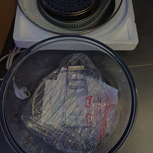 Multicooker new, unused