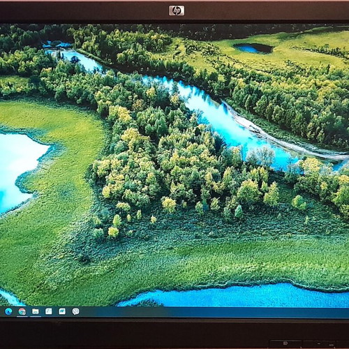 HP L2245wg LCD Monitor 22" used, 1680x1050 resolution, 60Hz