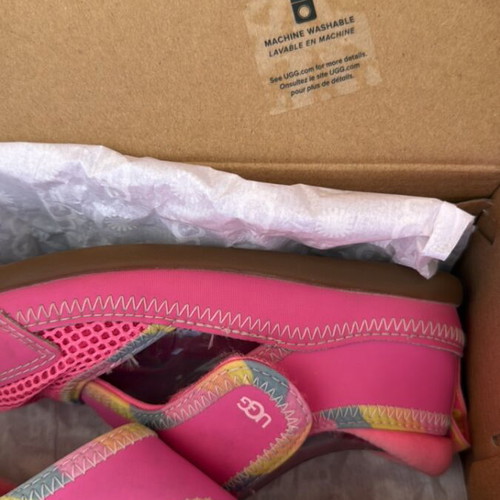 Ugg Australia girls' pink sandals size 28.5 EU UK10