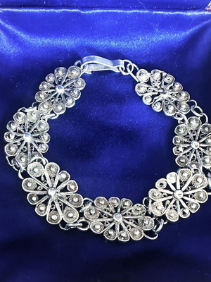 Ръчно изработена сребърна 925 филигранна гривна употребявана с антикварна кутия