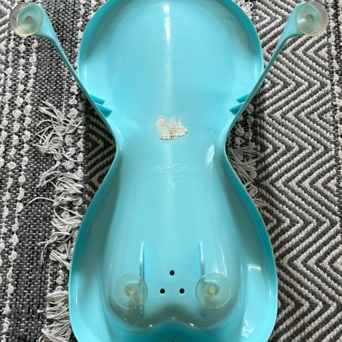 Baby bath seat like new with suction cups