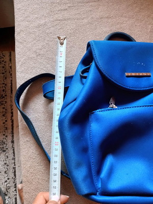 Thiros small backpack like new, blue