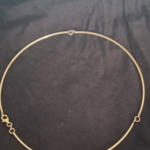 Silver geometric choker necklace with triple pendant like new