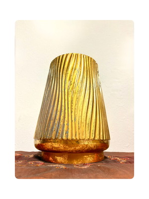 Metal decorative vase new with luxurious gold finish 25x33 cm