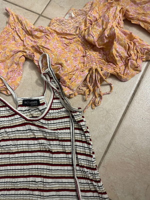 Two T-shirts like new, multicolor, size M