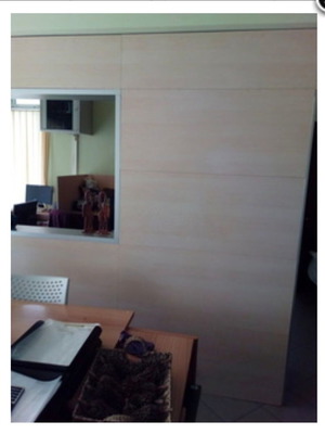 Office partition used with internal panels and magnet